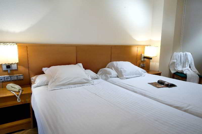 Suites Sercotel Mirasierra ปัมโปลนา ภายนอก รูปภาพ