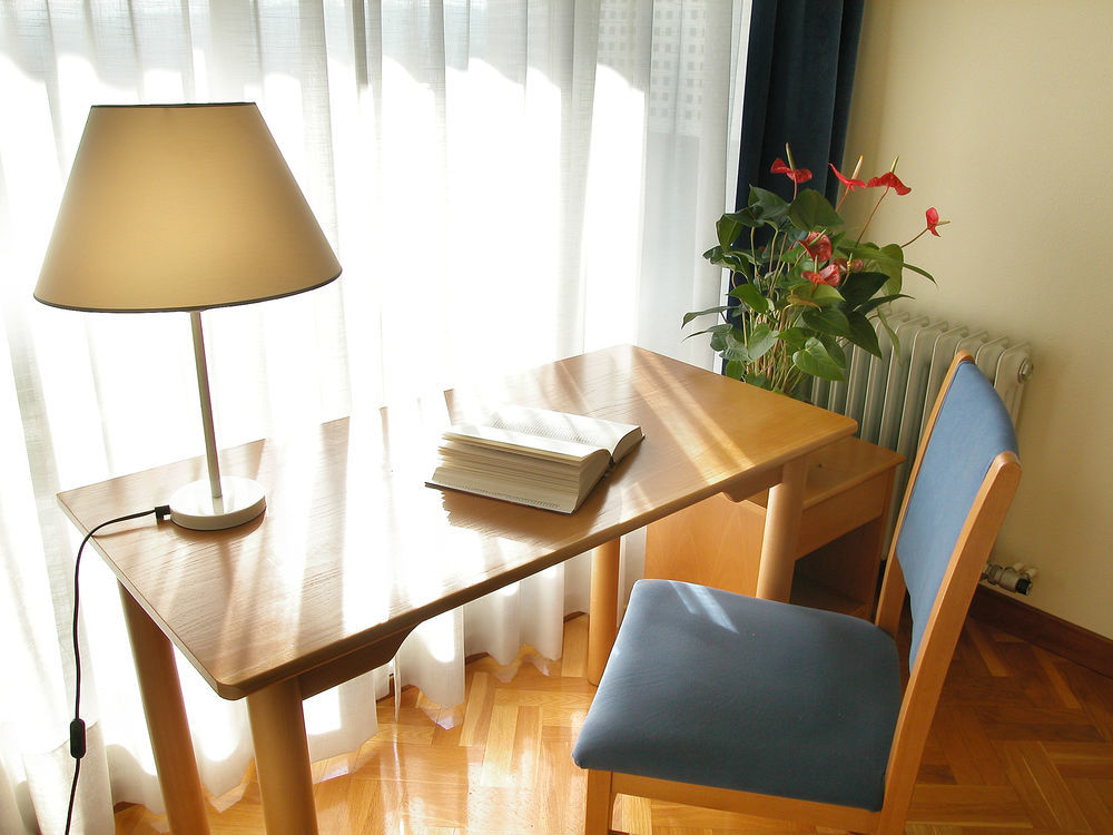 Suites Sercotel Mirasierra ปัมโปลนา ภายนอก รูปภาพ